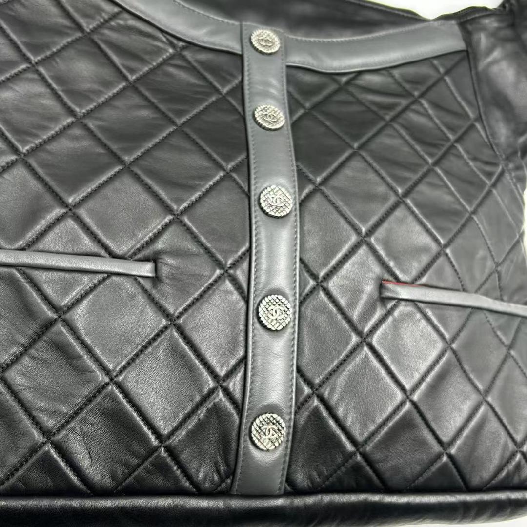 CHANEL ショルダーバッグ ラムスキン