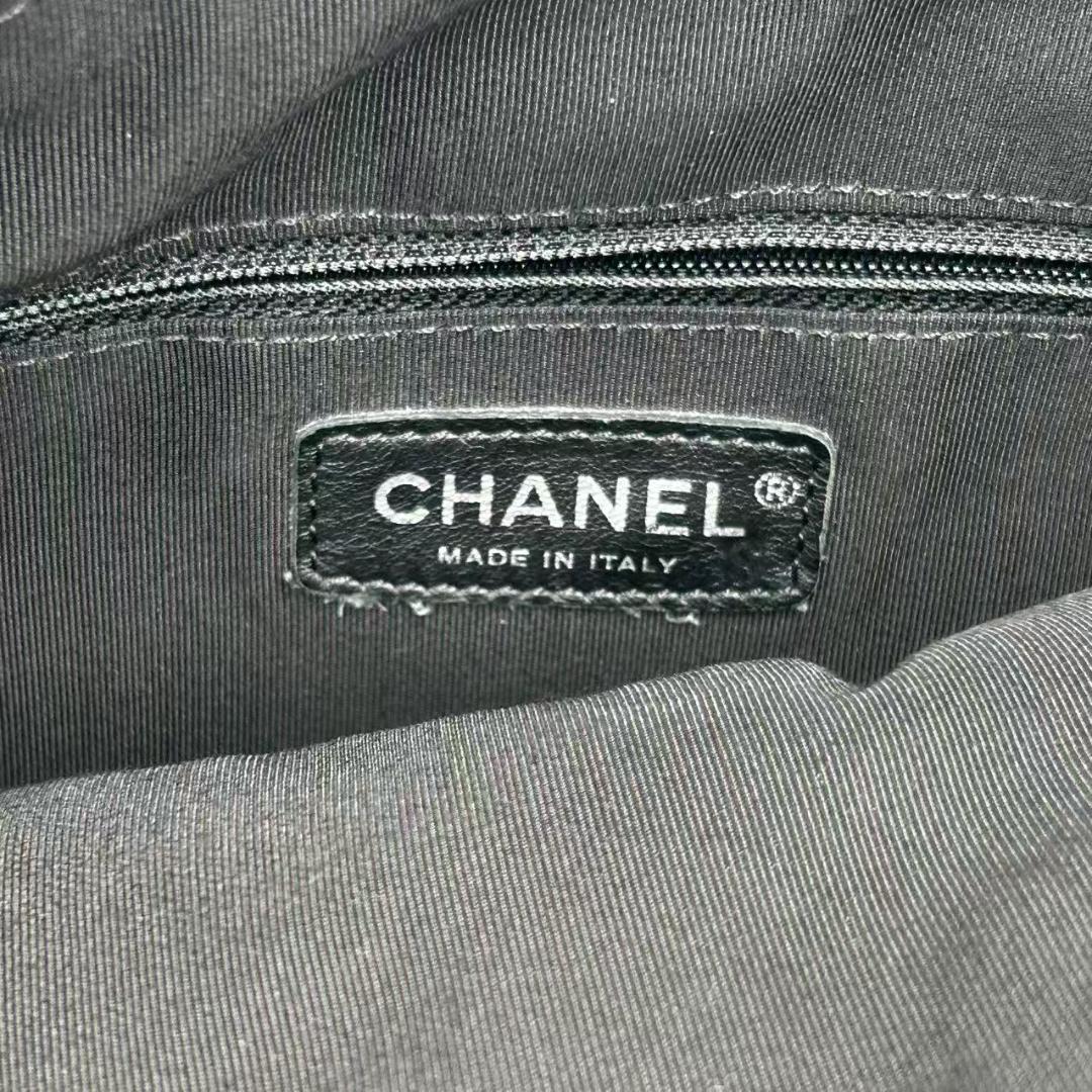 CHANEL ショルダーバッグ ラムスキン