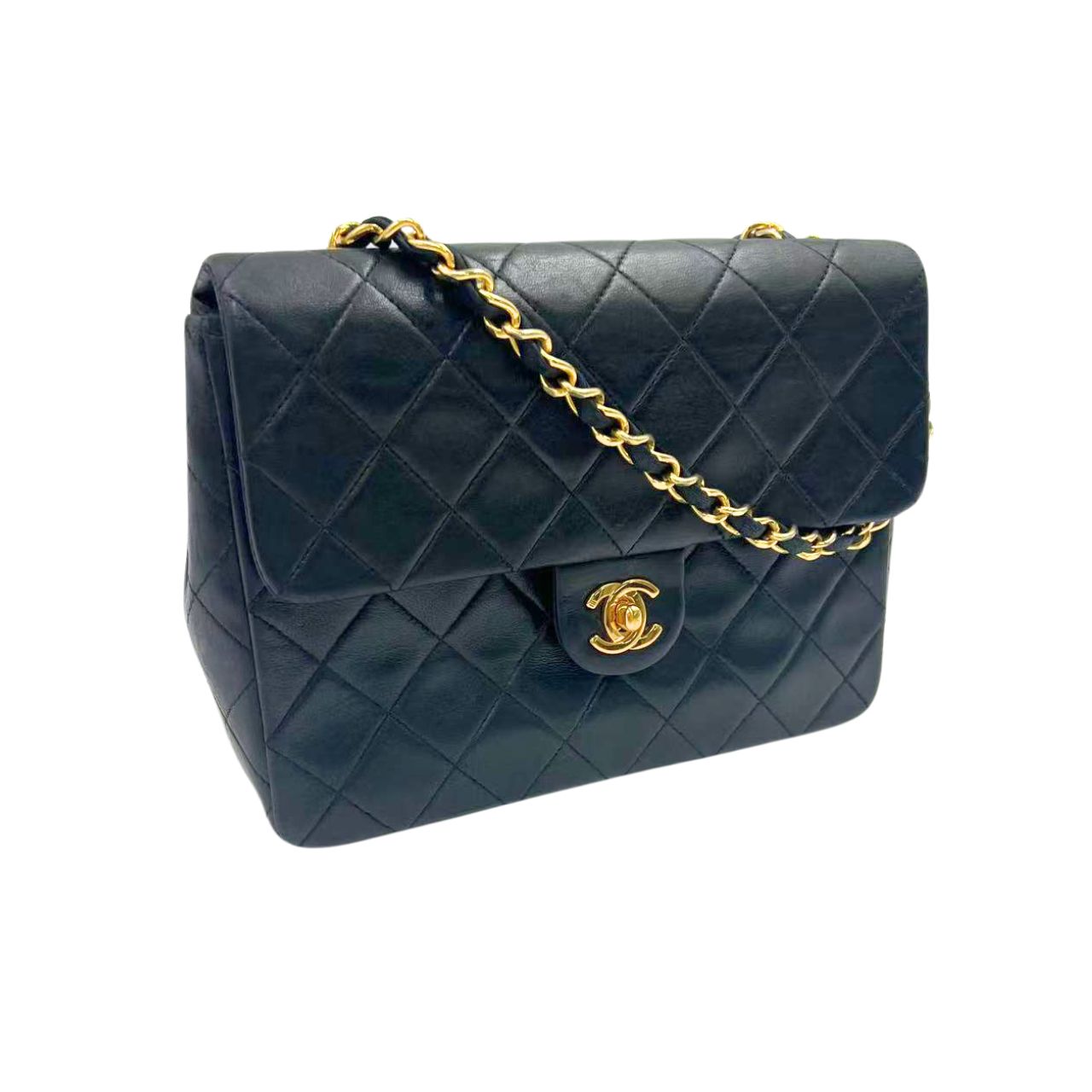 CHANEL  マトラッセ 20 ラムスキン