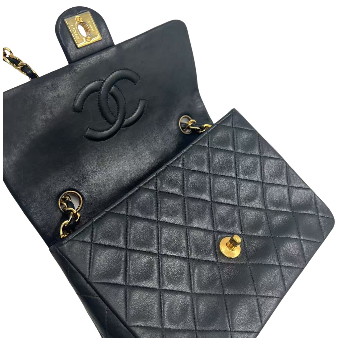 CHANEL  マトラッセ 20 ラムスキン
